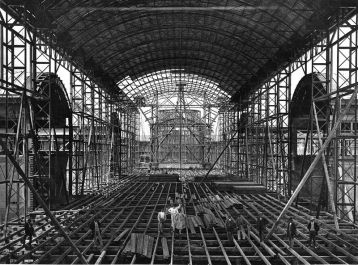 Industriepalast: Inneres der Hauptgalerie des östlichen Flügels gegen die Rotunde © MAK – Österreichisches Museum für angewandte Kunst / Gegenwartskunst